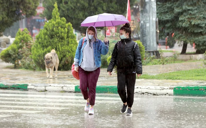 Meteoroloji'den sağanak ve sis uyarısı! İstanbullular dikkat - Resim: 1