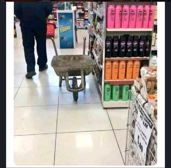 Poşete para vermek istemeyenler ilginç görüntülere neden oldu - Resim: 3