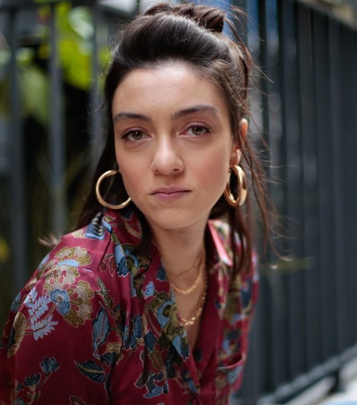 Merve Dizdar'ın Cannes tarzı eleştiri aldı, kıyafetine 'rezil' 'iğrenç' diyenlere patladı - Resim: 1