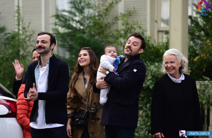 Star TV İstanbullu Gelin'e transfer bombası diziye ünlü rockçı dahil oldu - Resim: 1