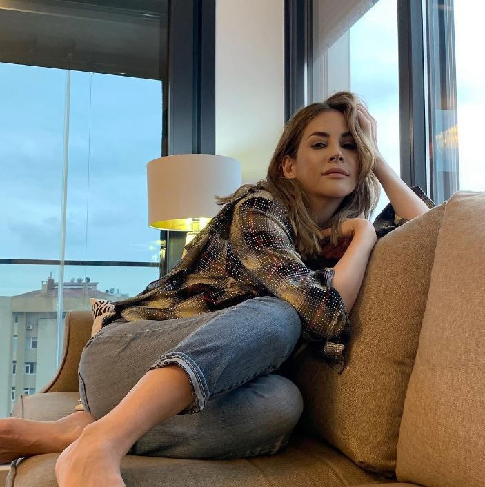 Demet Akalın Aynur Aydın'a sordu: Niye yaladın ya? - Resim: 4