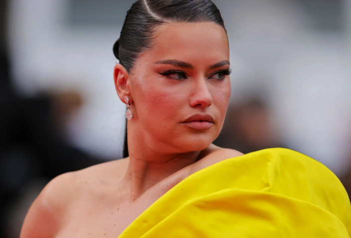 Adriana Lima estetik yaptırdı, kimse onu tanıyamadı! Önceki halinden eser yok - Resim: 4