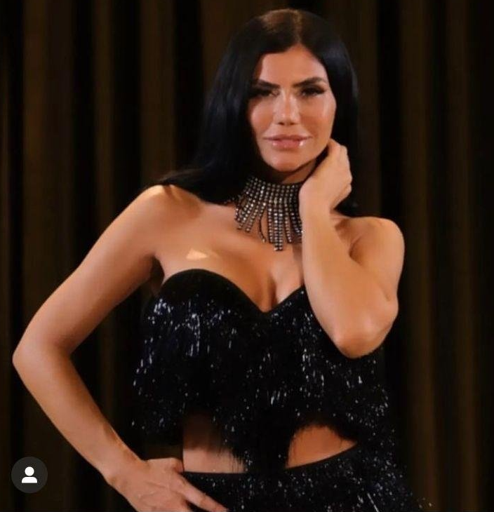 Ünlü şarkıcıya börekçide taciz! Berna Tan tokadı yapıştırdı: Göğüslerini her yerini... - Resim: 3