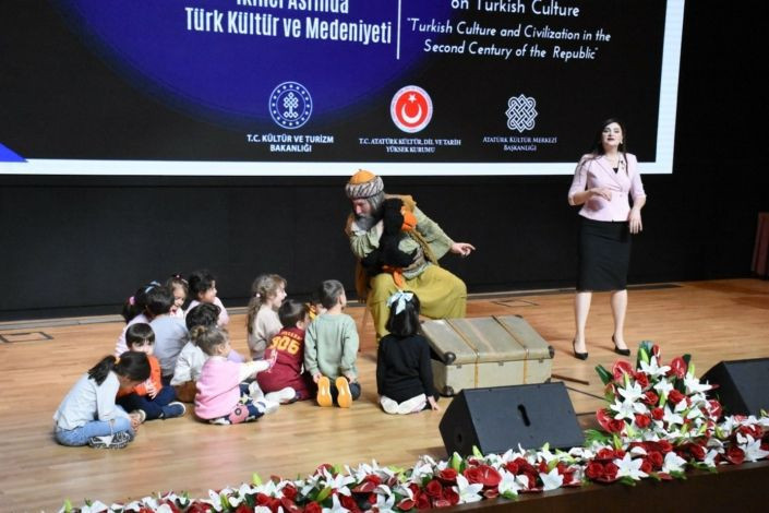 Bilim insanları Türk kültür mirası için buluştu - Resim: 3