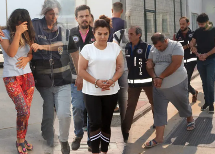Organize işler! Emekli dul ve yetimleri dolandıran çetenin serveti dudak uçuklattı - Resim: 3