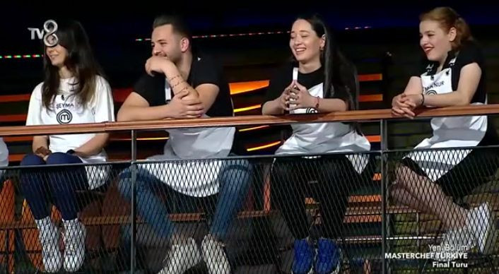 Mehmet Yalçınkaya, MasterChef'te yere oturup meditasyon yaptı! O görüntüler geceye damgasını vurdu - Resim: 4