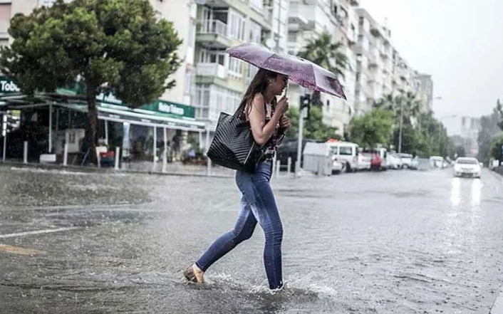 Meteoroloji uyardı: Tüm yurtta yağış var; Sağanak, kar, fırtına etkili olacak - Resim: 3