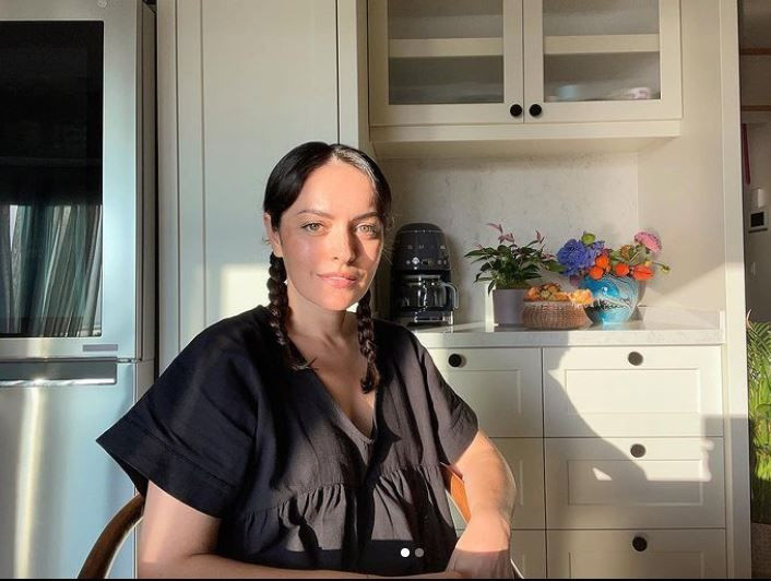 Ezgi Mola'yı 6 yıl taciz etmiş diş macunu reklamındaki oyuncu Kemal Kahraman kimdir - Resim: 3