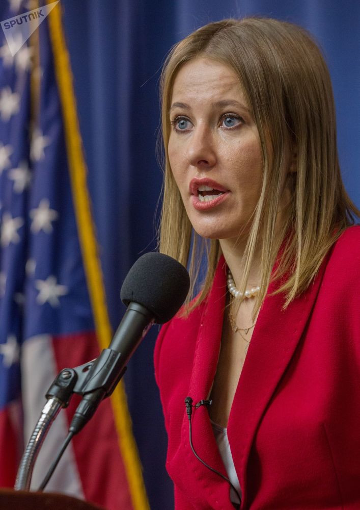 Rusya devlet başkanlığı için yarışan tek kadın aday - Resim: 4