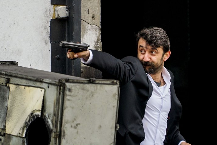 Çukur'un kilit ismi kadrodan ayrıldı veda mesajı izleyiciyi çıldırttı - Resim: 2