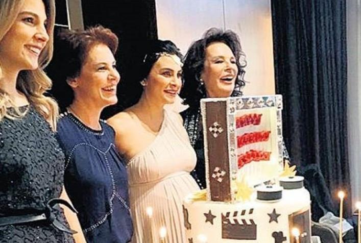 Neslişah Alkoçlar'ın baby shower partisi kimler vardı? - Resim: 1