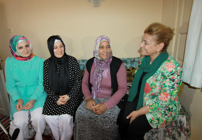 Melih Gökçek aslen nereli eşi Nevin Gökçek ve 2 oğlu ile gelini... - Resim: 3