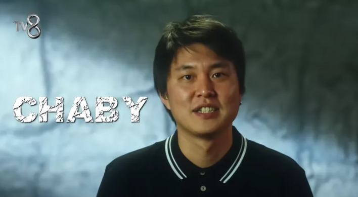 Survivor'da beklenmedik ayrılık! Ada şartlarını kaldıramadı havlu attı! Herkese sürpriz oldu - Resim: 4