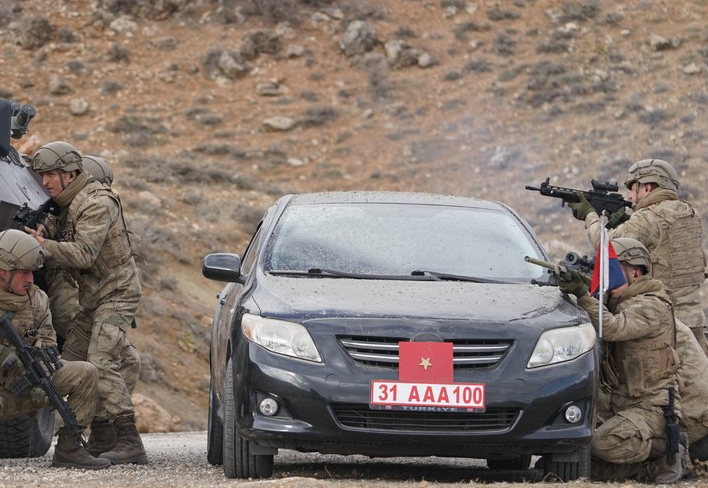 Show TV Necati Şaşmaz'ın fişini çekti! Yüksek bütçeli dizi hakkında flaş karar - Resim: 4