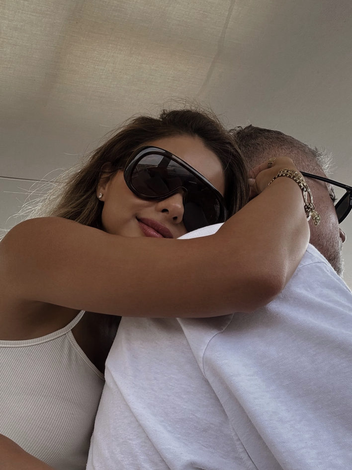 Özcan Deniz ve Samar Dadgar'dan romantik kareler! Öpücüklere boğdular - Resim: 9