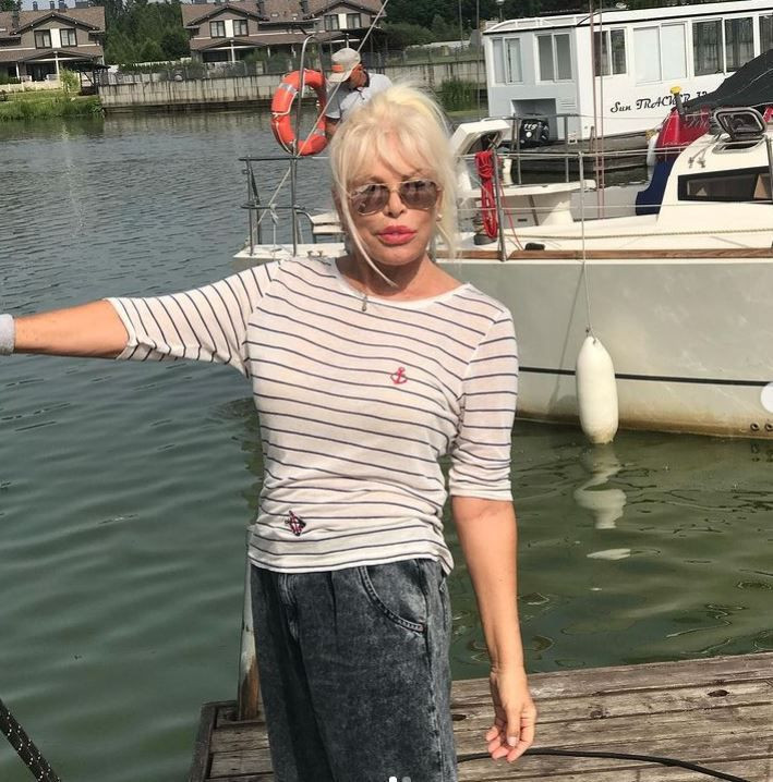 Ajda Pekkan 'ölümsüzlük iksiri' içiyor! Şişesi 25 bin dolar... - Resim: 2