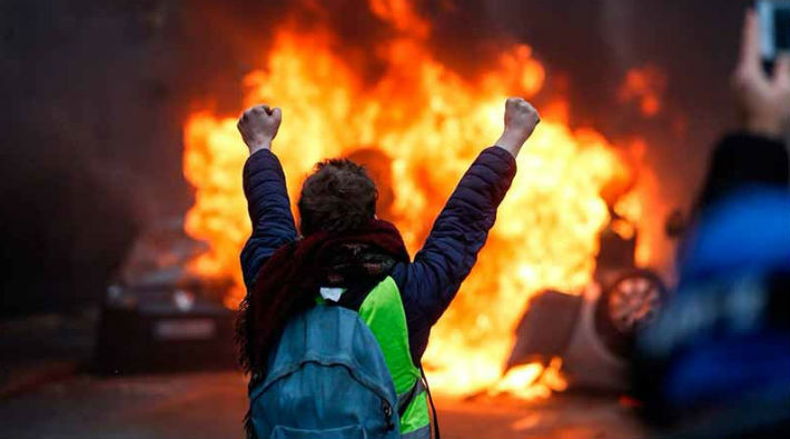 Fransa'da eylem çağrısı yapıldı asker sokağa iniyor  - Resim: 1