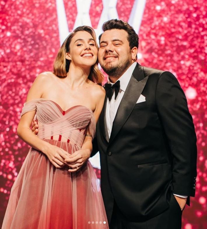 Berfu Yenenler'den itiraf: Ünlü ve zengin olmasa... - Resim: 4