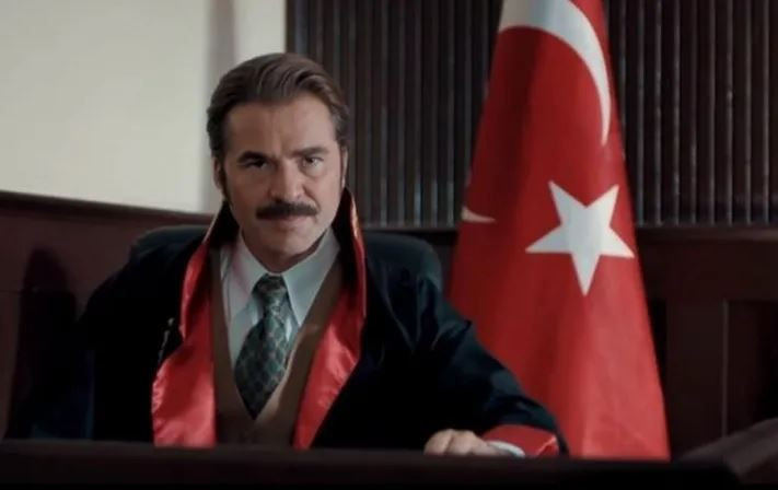 Kurşun dizisinde savcısı Engin Altan Düzyatan'ın yeni imajı sınıfta kaldı - Resim: 3