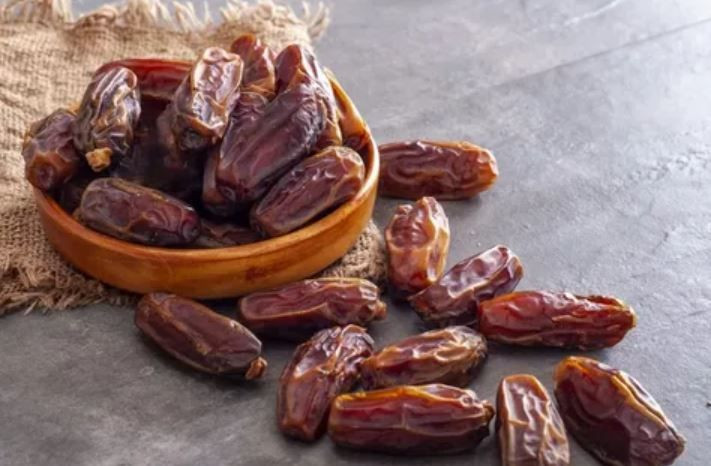 İftarda mutlaka hurma yiyin! Şekeri olanlar için mucizevi etkisi var - Resim: 4