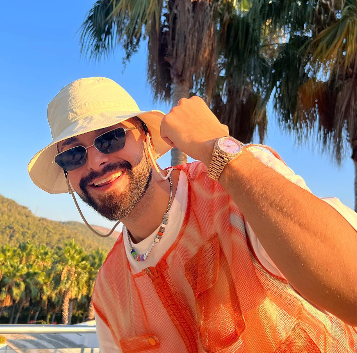 Bu kez bir erkek kadının tacizine uğradı! Rapçi Sefo bir kadın popomu elleyip beni... - Resim: 2