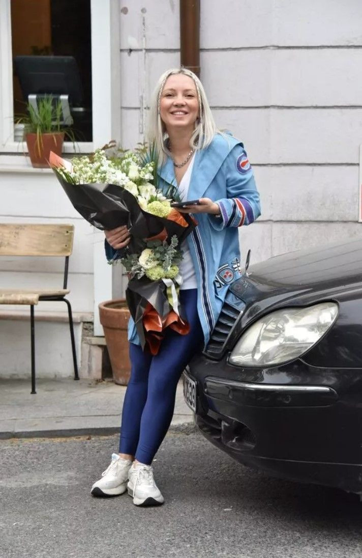 Çok ayıp midem bulandı! 'Utanırım' diyen Ece Seçkin'in reklam kazancı dudak uçuklattı - Resim: 1