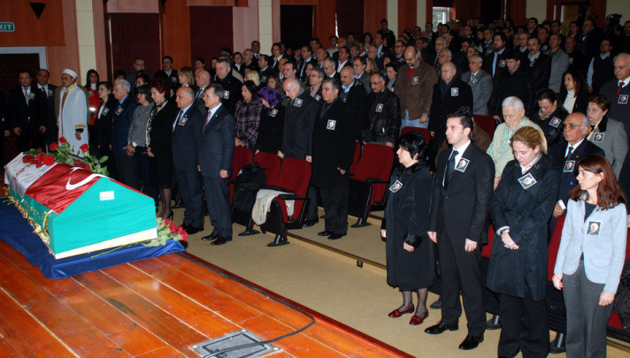 Deprem Dede'ye son görev! - Resim: 4