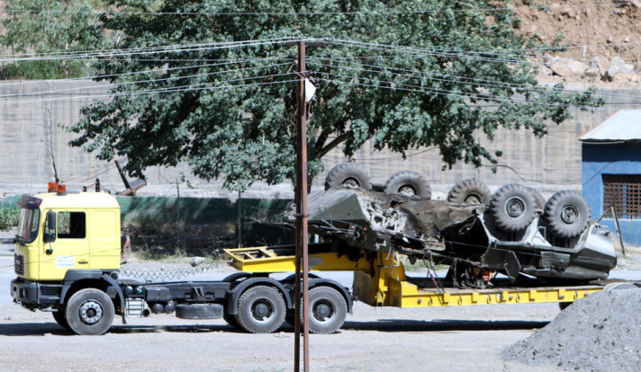 Mayın zırhlı aracı bu hale getirdi - Resim: 2
