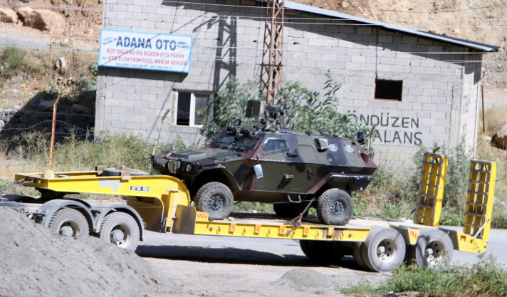 Mayın zırhlı aracı bu hale getirdi - Resim: 4