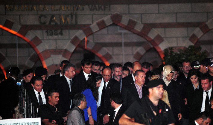 Tenzile Erdoğan için hatim indirildi - Resim: 1