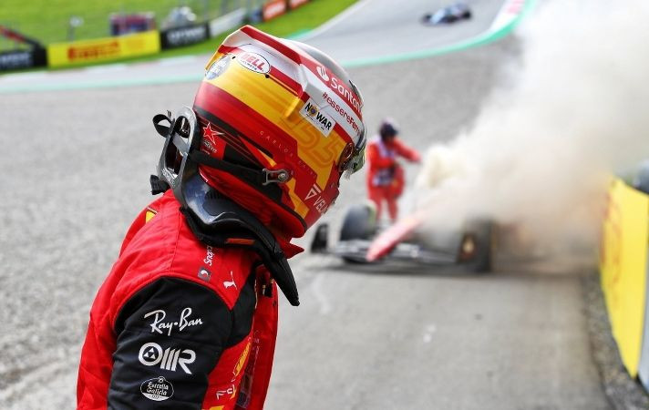 Formula 1'de korku dolu anlar! Araç alev alev yandı! - Resim: 4