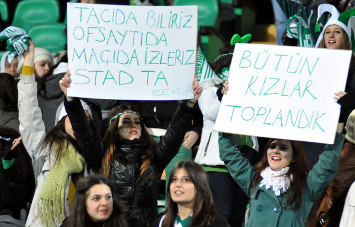 Böyle olur kadınların pankartı - Resim: 2