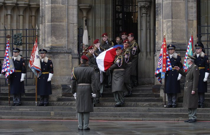 Çek halkından görkemli veda - Resim: 4