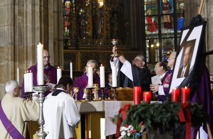 Çek halkından görkemli veda - Resim: 2