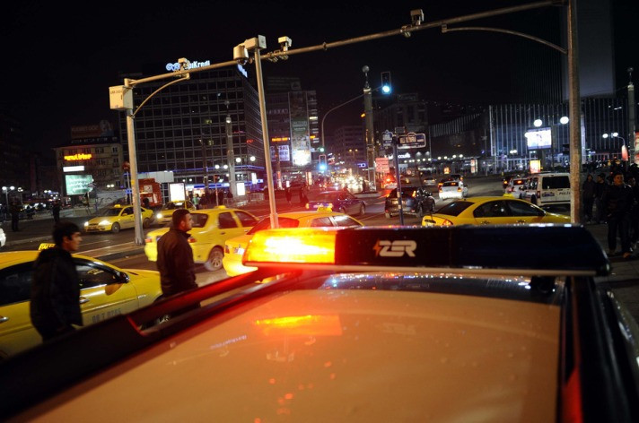 Türkiye yeni yıla girdi - Resim: 1