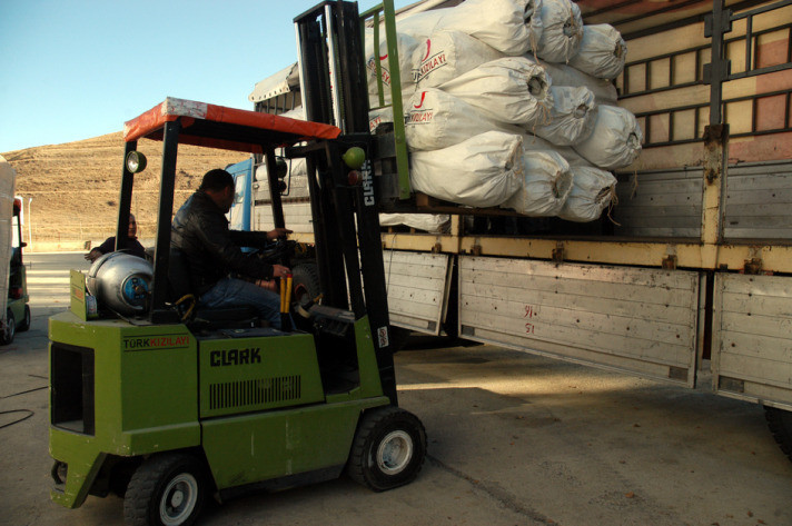 Kızılay yardımları deprem bölgesine ulaştı - Resim: 3