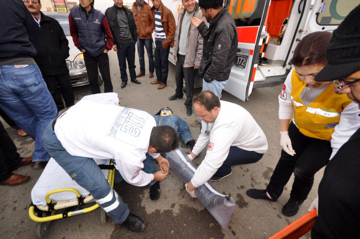 Trafik terörü bayram mesaisinde - Resim: 4