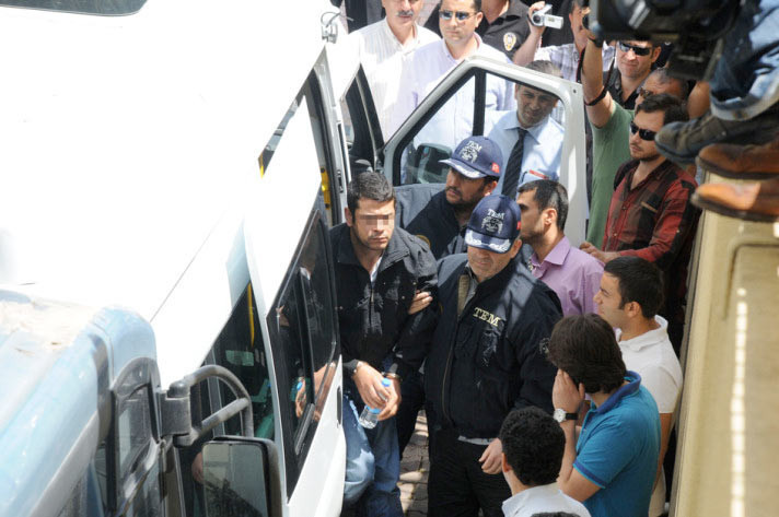 Reyhanlı zanlıları adliyede - Resim: 3