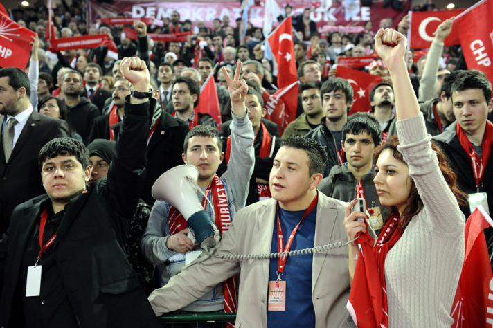 CHP Kurultay'ından ilginç görüntüler - Resim: 2