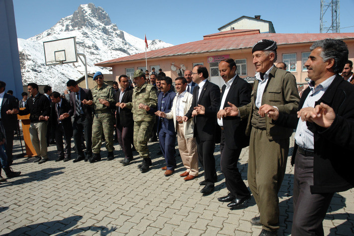 Şemdinli'de renkli nevruz görüntüleri - Resim: 2