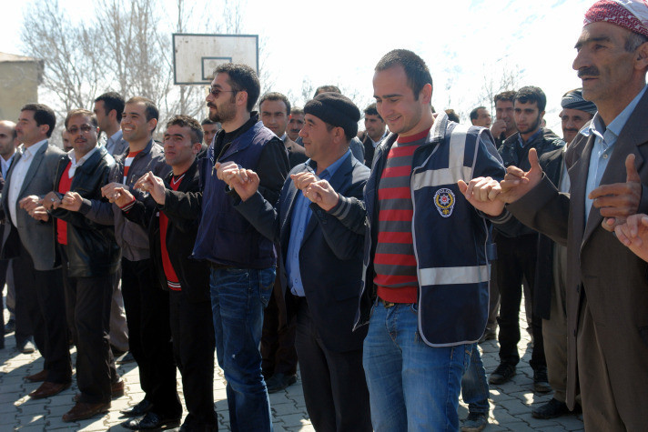 Şemdinli'de renkli nevruz görüntüleri - Resim: 3