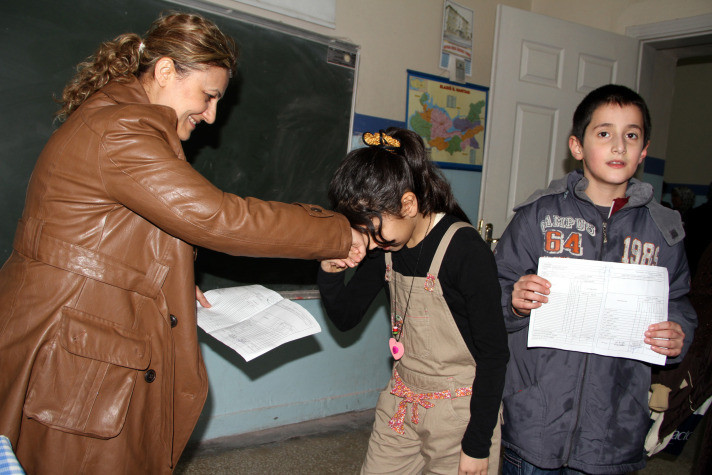 Çocukların karne heyecanı karelere yansıdı - Resim: 4