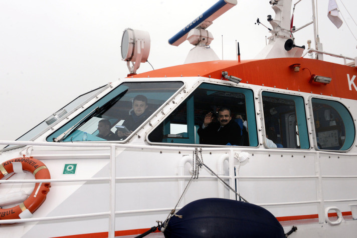 BDP'li vekillerden Öcalan'a hediye - Resim: 3