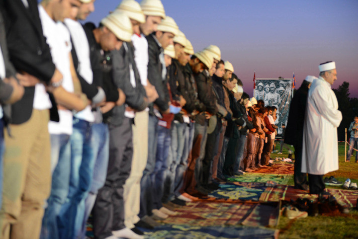 57. Alay'ın torunları tek safta... - Resim: 1