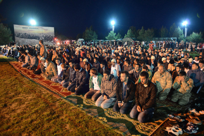 57. Alay'ın torunları tek safta... - Resim: 2