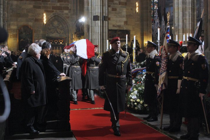 Çek halkından görkemli veda - Resim: 1