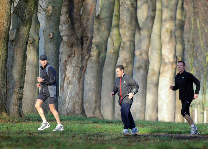 Sarkozy stresini ormanda atıyor - Resim: 2