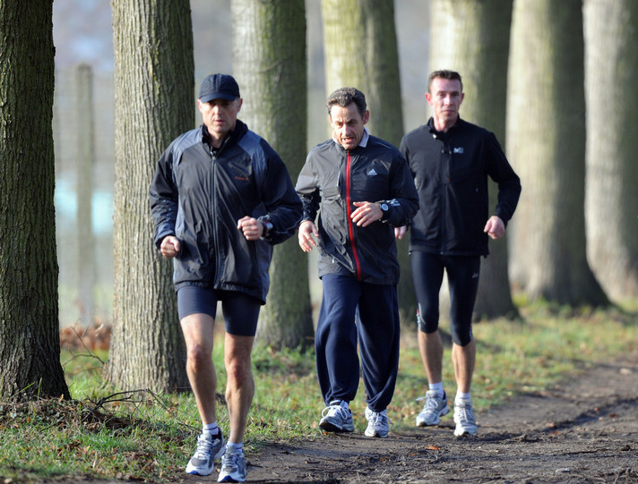 Sarkozy stresini ormanda atıyor - Resim: 4