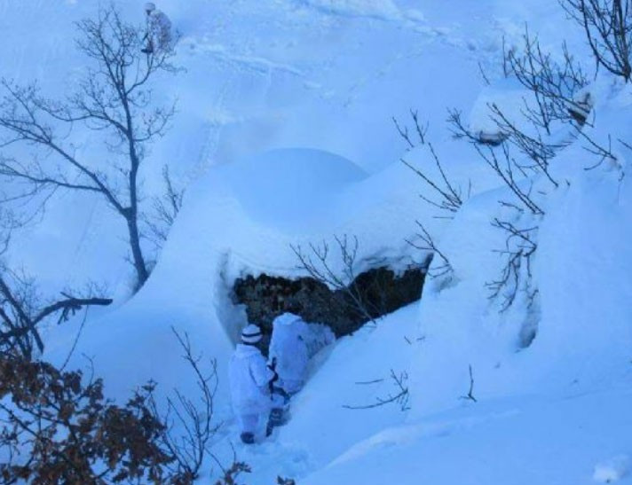 Her taşın altına bakıyorlar -20 derecede operasyon - Resim: 2