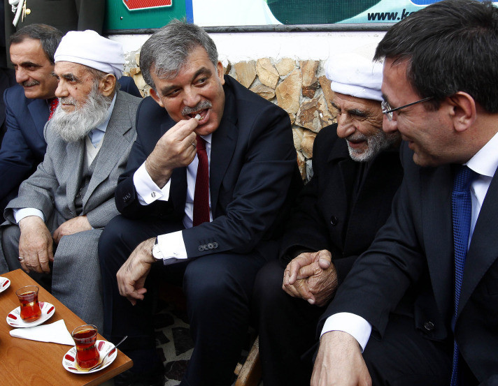 Muş'ta Gül'e ilginç pankart! - Resim: 2